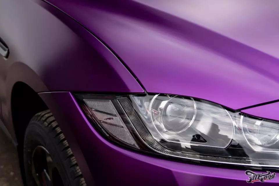 Jaguar F-pace. Оклейка кузова в фиолетовый матовый металик и антихром!
